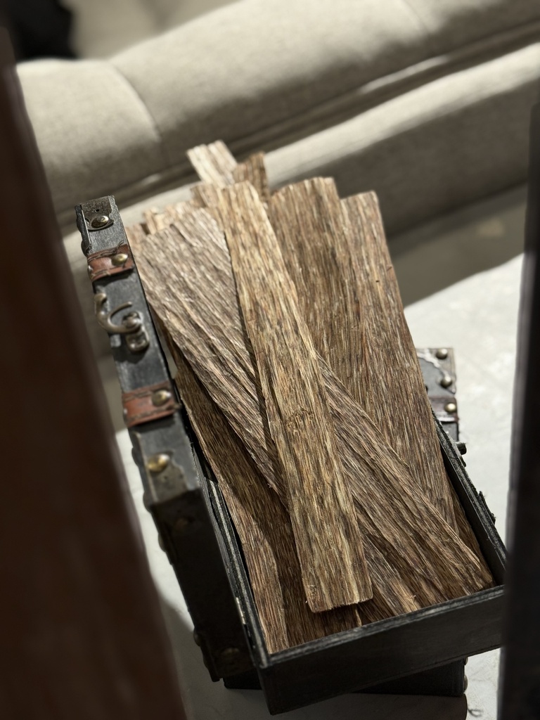 Vietnamese Slices Luxury Oud